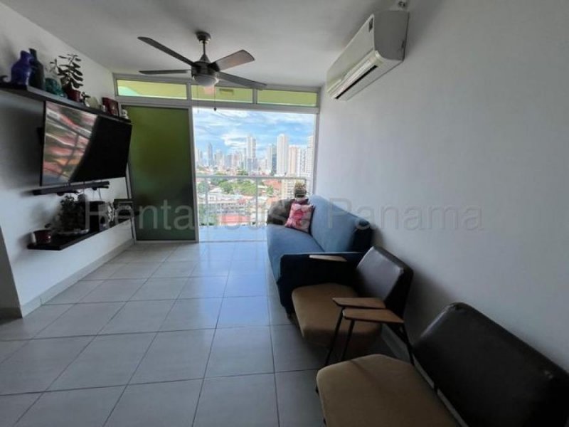 Apartamento en alquiler en Carrasquilla (Vía España) / Cod. 25-7948 AGPM