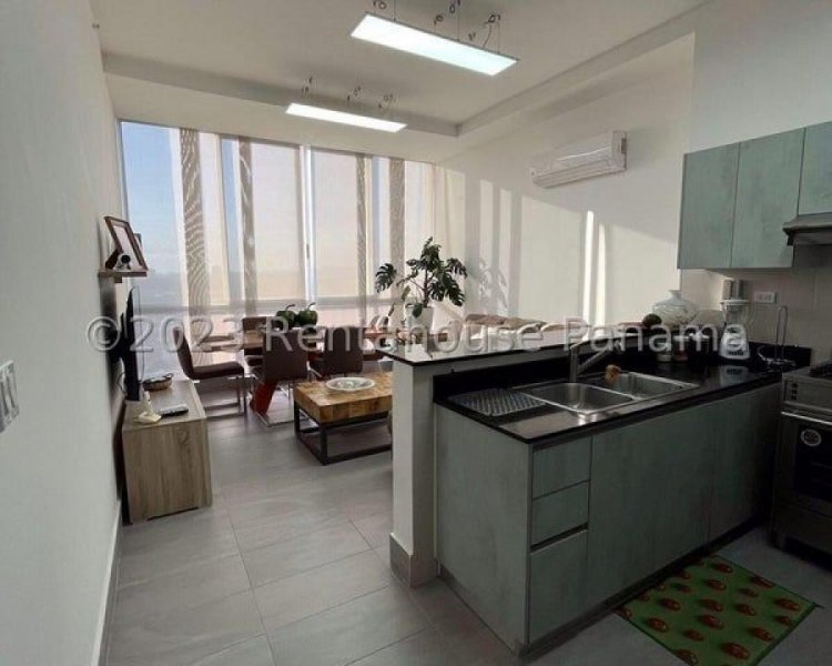 Alquiler de Apartamento en Via España H8830GRR