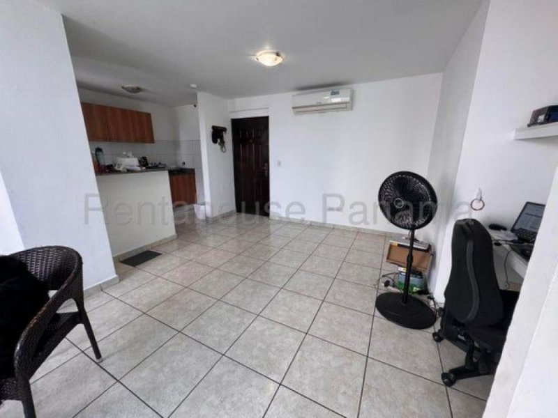 Venta de Apartamento en Via España H8193GRR