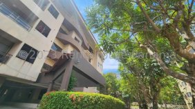 Apartamento amoblado en venta Colón PH Vista del Atlántico ELP 23-3282