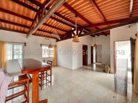 Casa en Venta en Costa Arriba Colón, Colón