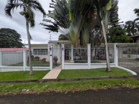 Casa en Venta en Llanos de Curundú Ancón, Panamá