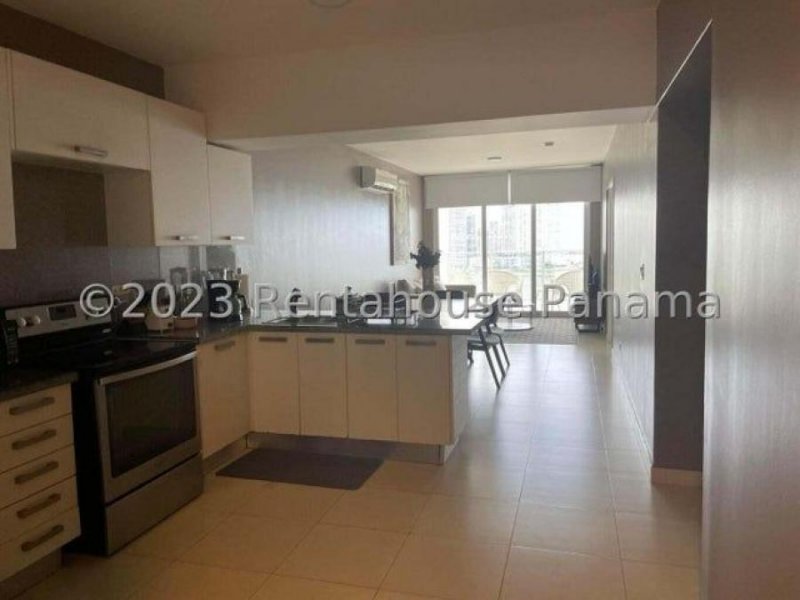 Alquiler de Apartamento en Avenida Balboa G3751GRR 
