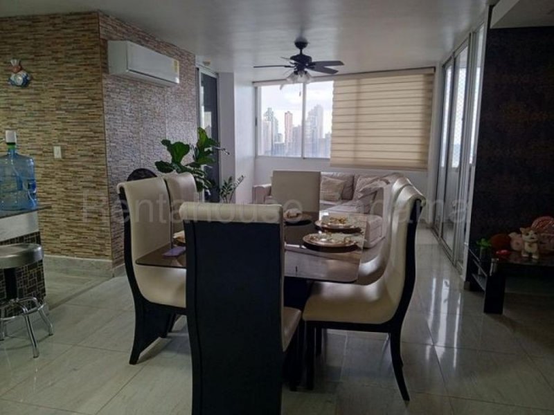 Alquiler de Apartamento en Bella Vista H8806GRR