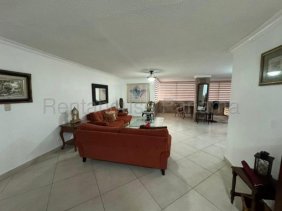 Apartamento en Alquiler en Bellavista Bella Vista, Panamá