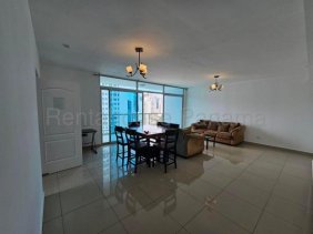 Apartamento en Alquiler en El Cangrejo Bella Vista, Panamá
