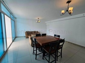 Apartamento en Alquiler en El Cangrejo Bella Vista, Panamá
