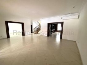 Casa en Alquiler en Costa del Este Juan Díaz, Panamá