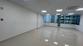 Oficina en Alquiler en Edison Park Betania, Panamá