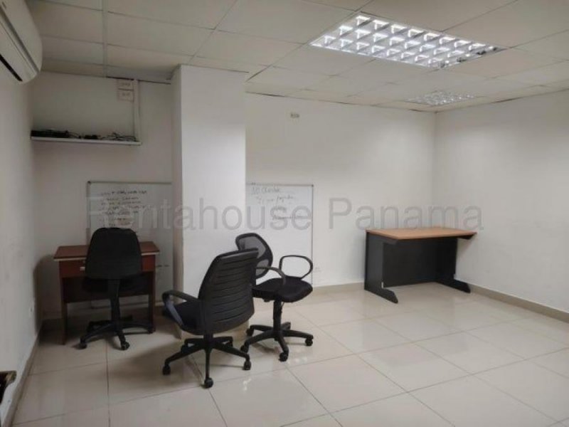 Alquiler de Oficina Comercial en Obarrio H5168GRR