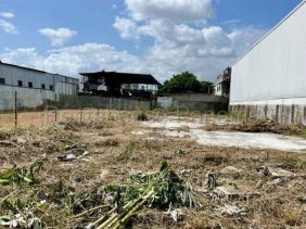 Alquiler de Terreno en Parque Lefevre I4410GRR