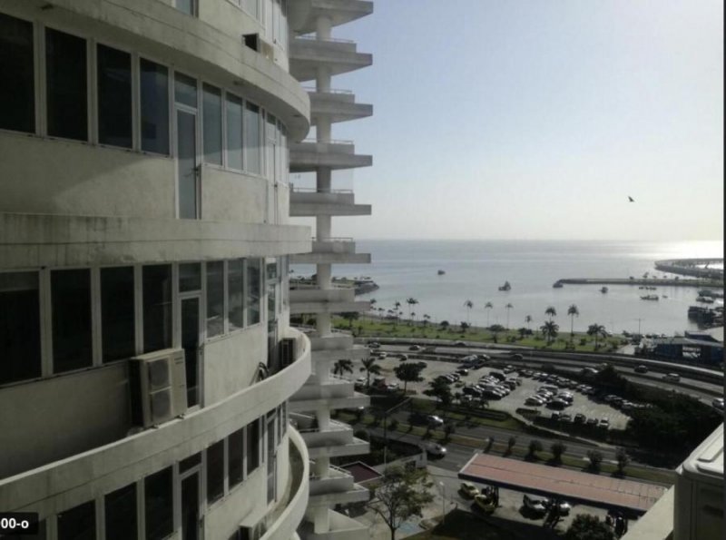 Apartamento en Alquiler en  AV BALBOA, Panamá