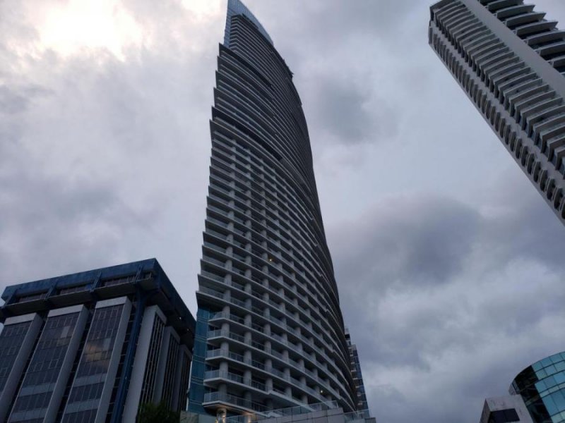 Apartamento en Alquiler en  AV BALBOA, Panamá