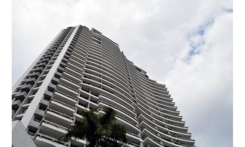 Apartamento en Alquiler en  EL CANGREJO, Panamá