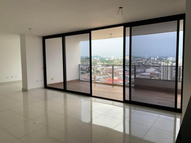 Apartamento en Alquiler en  EL CANGREJO, Panamá