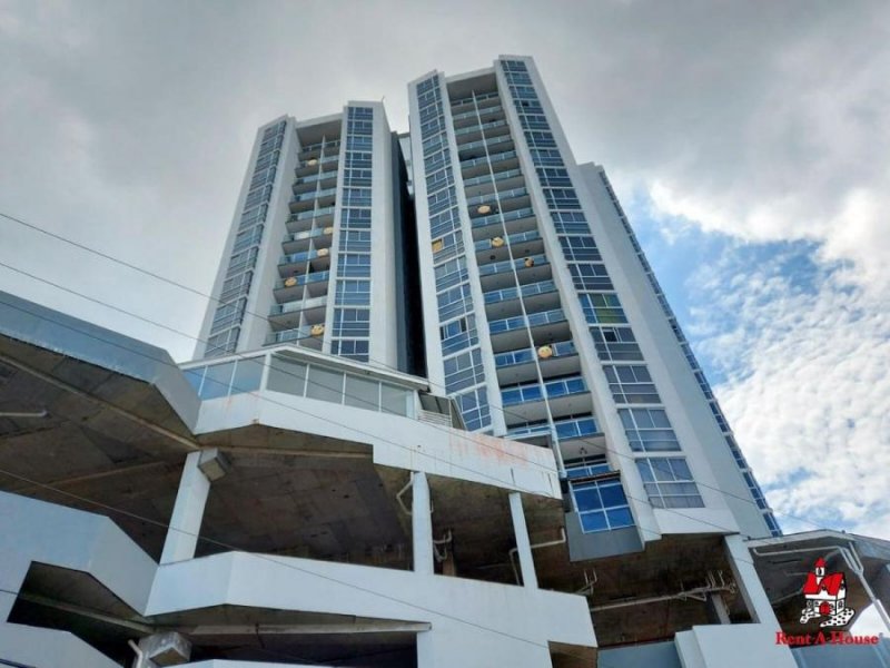 Apartamento en Alquiler en  LA CRESTA, Panamá