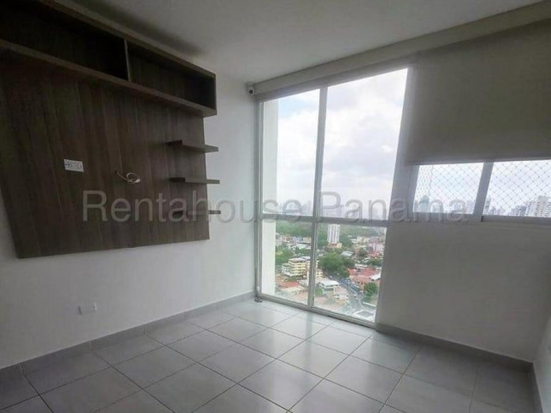 Apartamento en alquiler en Carrasquilla / Cod. 25-8310 AGPM