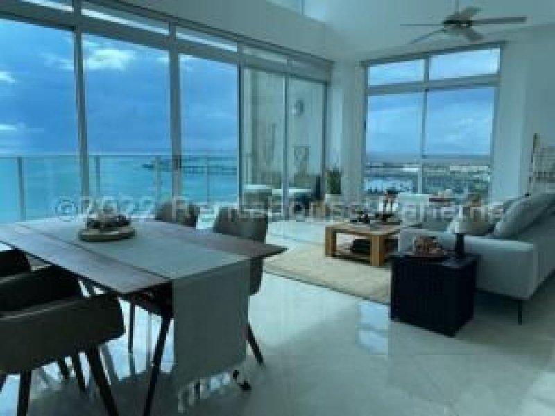 Apartamento en Alquiler en  Balboa, Panamá