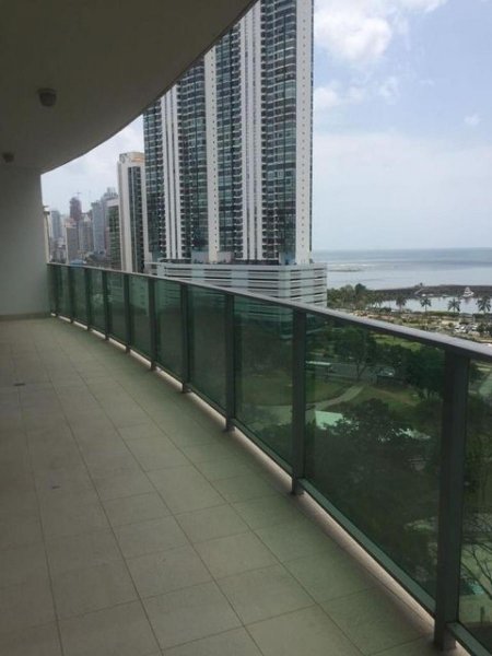 Foto Apartamento en Venta en BELLA VISTA, Panamá - U$D 380.000 - APV45794 - BienesOnLine