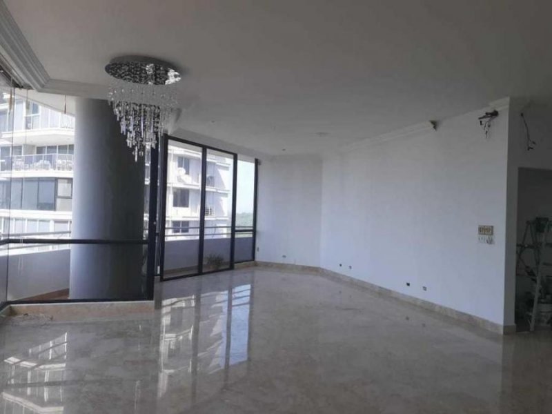 Foto Apartamento en Venta en LA CRESTA, Panamá - U$D 450.000 - APV40298 - BienesOnLine
