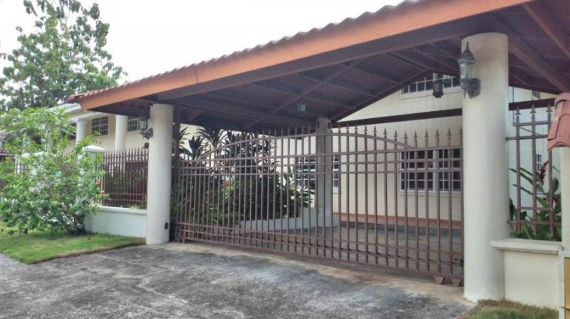 Foto Casa en Alquiler en CLAYTON, Panamá - U$D 2.000 - CAA55050 - BienesOnLine