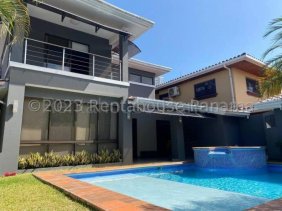 Casa en Venta en Altos de Panamá Ciudad de Panamá, Panamá