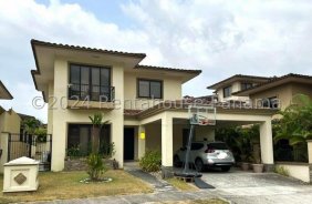 Casa en Venta en Clayton Ciudad de Panamá, Panamá