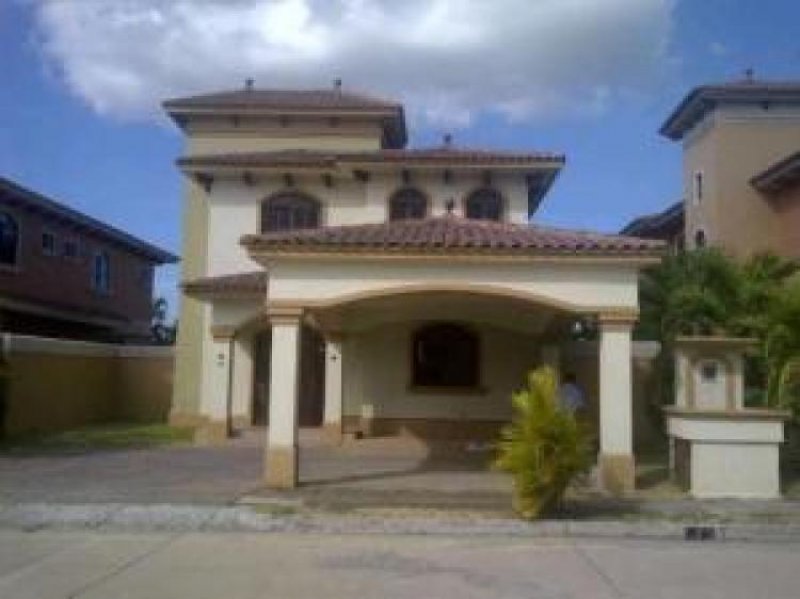 Foto Casa en Venta en Ciudad de Panamá, Panamá - U$D 520.000 - CAV14670 - BienesOnLine