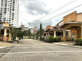 Casa en Venta en Villa Lucre. 26-2095.