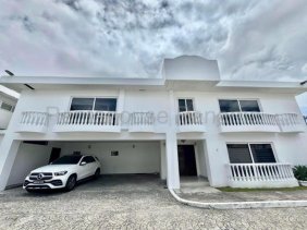 Casa en Venta en Altos del Golf Ciudad de Panamá, Panamá