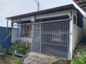 Casa en Venta en Milla 8 Ciudad de Panamá, Panamá