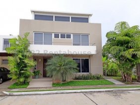 Casa en Venta en Costa Sur Ciudad de Panamá, Panamá