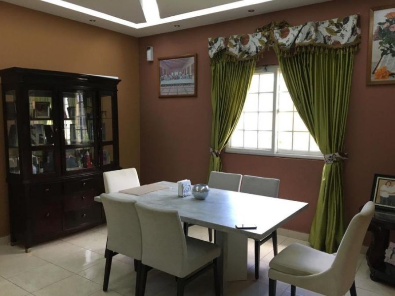 Casa en Venta en  ALTOS DE PANAMA, Panamá