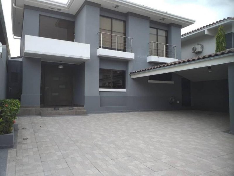 Casa en Venta en  ALTOS DE PANAMA, Panamá