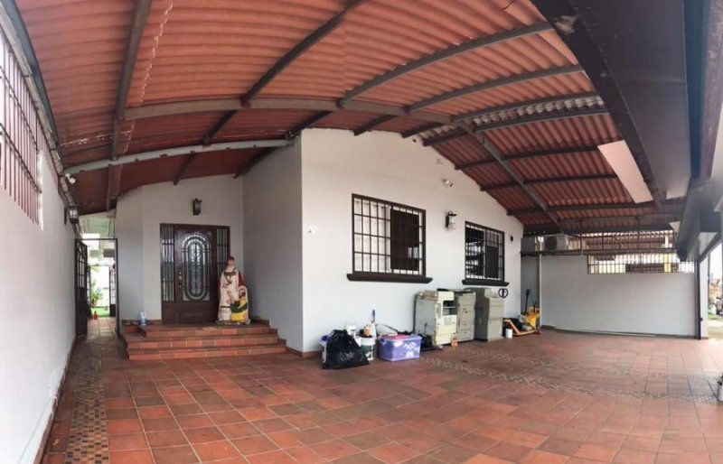 Casa en Venta en  BRISAS DEL GOLF, Panamá