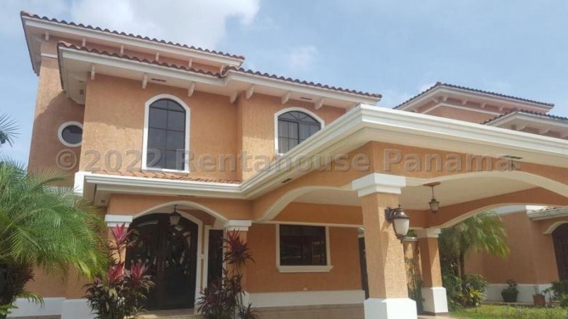 Casa en Venta en  CLAYTON, Panamá
