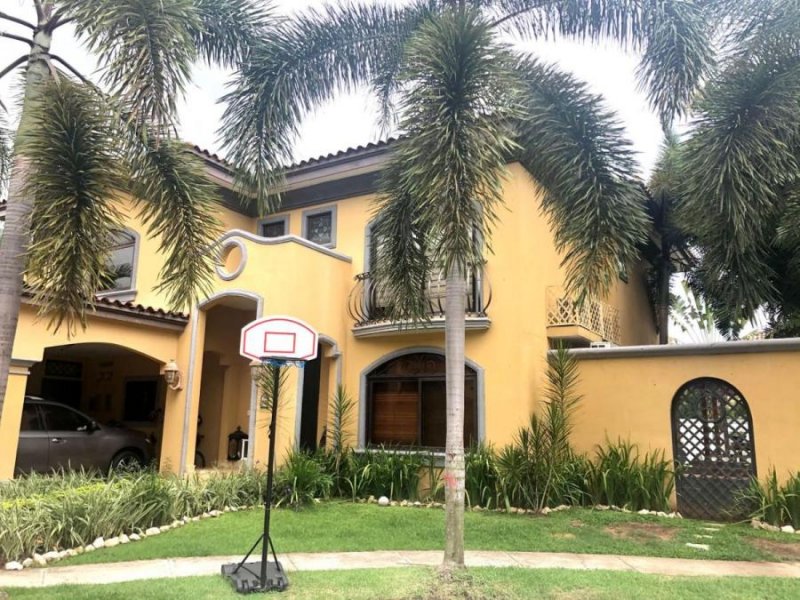 Casa en Venta en  COSTA DEL ESTE, Panamá