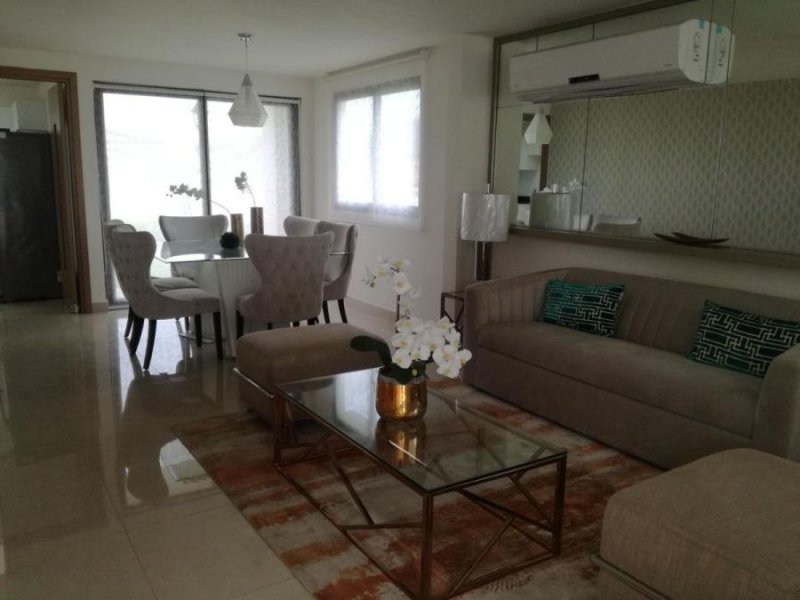 Casa en Venta en  LAS CUMBRES, Panamá