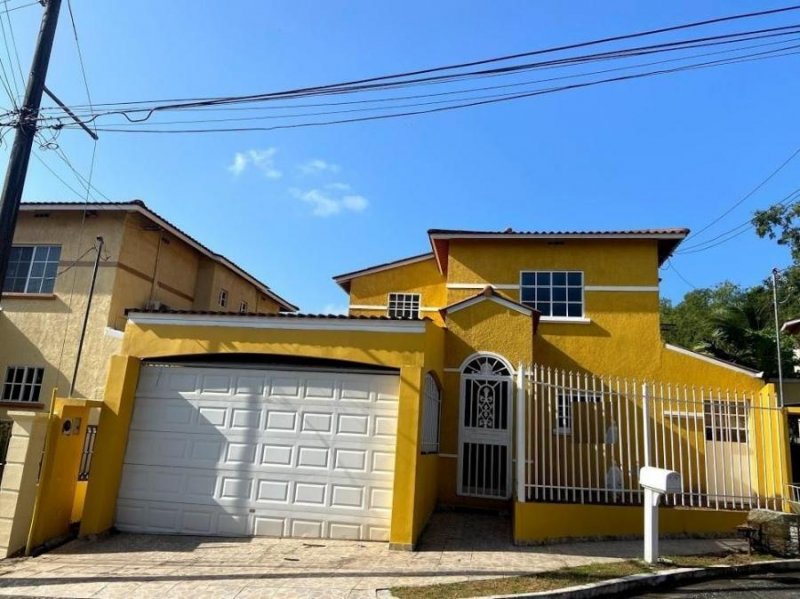 Casa en Venta en  LAS CUMBRES, Panamá