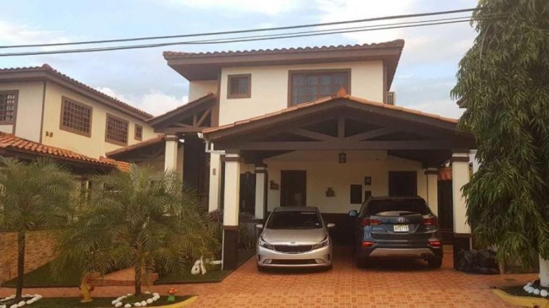 Casa en Venta en  LAS CUMBRES, Panamá