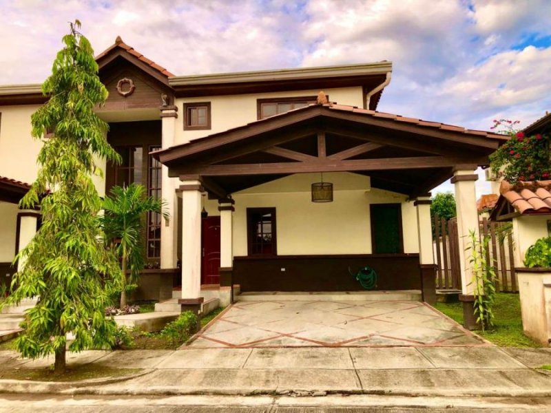 Casa en Venta en  LAS CUMBRES, Panamá