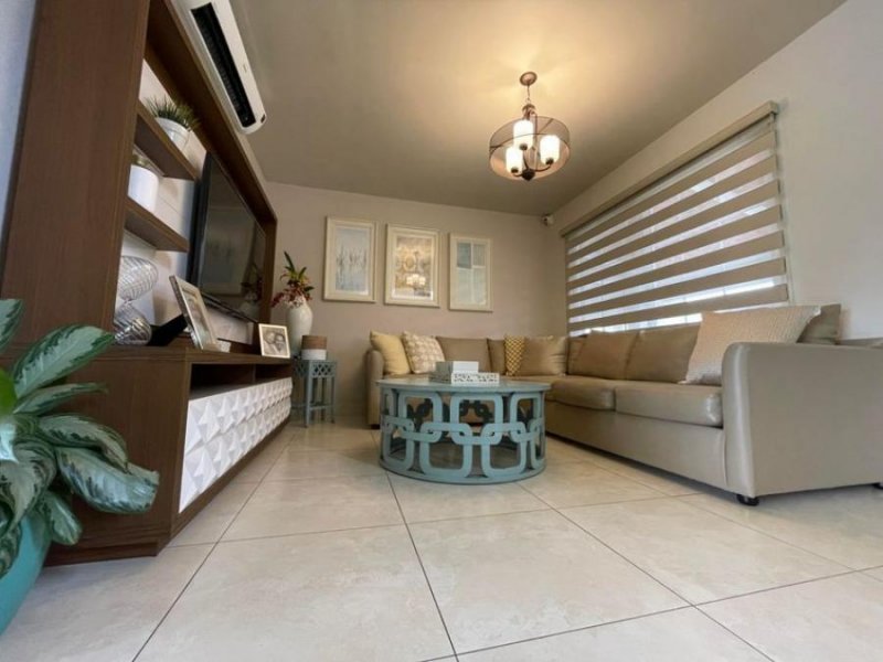 Foto Casa en Venta en VERSALLES, Panamá - U$D 360.000 - CAV40387 - BienesOnLine
