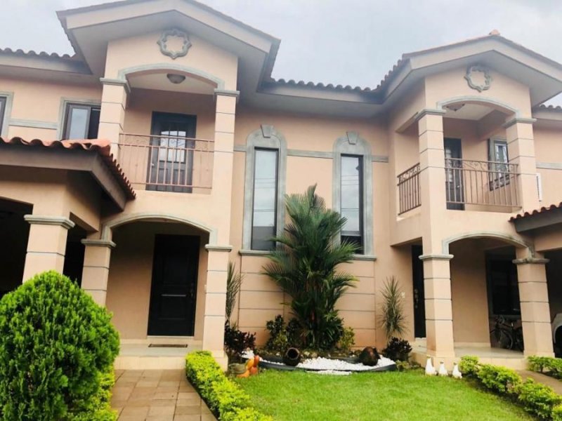 Foto Casa en Venta en VERSALLES, Panamá - U$D 305.000 - CAV47480 - BienesOnLine