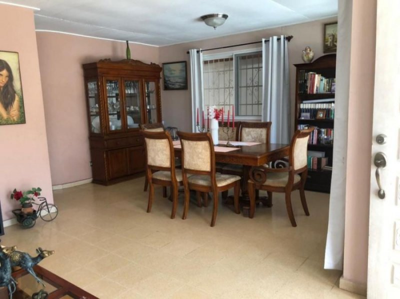 Casa en Venta en  VILLA DE LAS FUENTES, Panamá