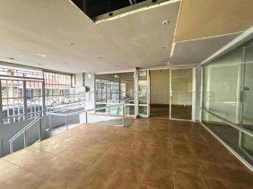 Local de 100 m² en Alquiler en El Cangrejo. 25-7470.