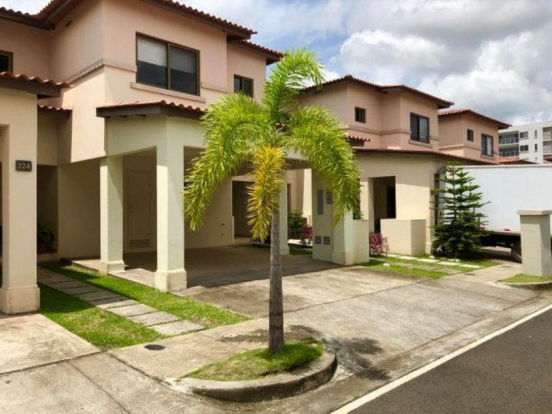 Casa en Alquiler en Woodlands Veracruz, Panamá