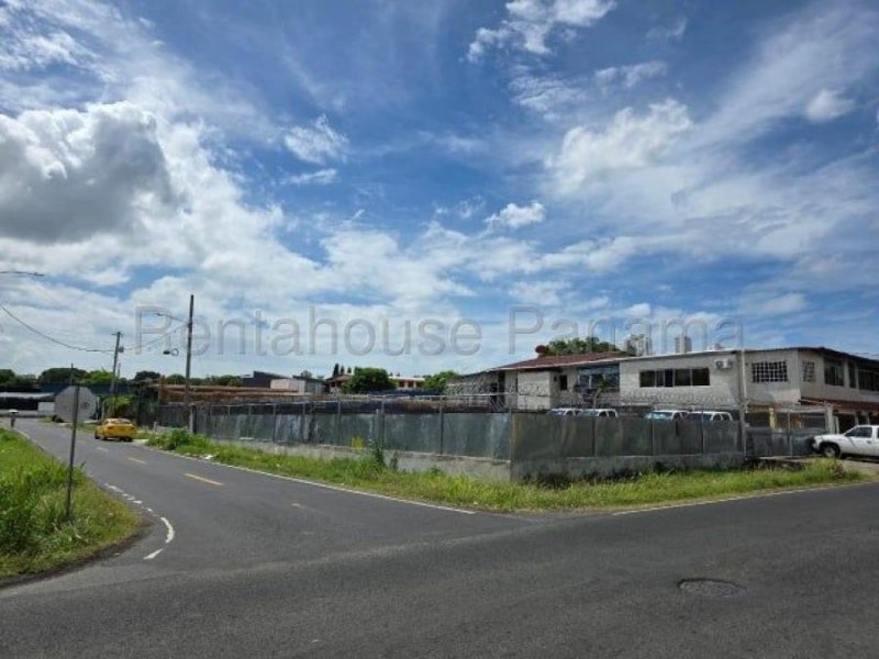 Terreno en venta Parque Lefevre ELP 25-8758