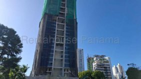 Vendo Apartamento Amoblado en PH Dovle Selva, Coco del Mar 26-407