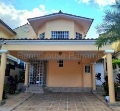 Vendo Casa Remodelada en Green Valley, Albrook 26-2908