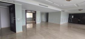 Apartamento en Venta en El Cangrejo Bella Vista, Panamá